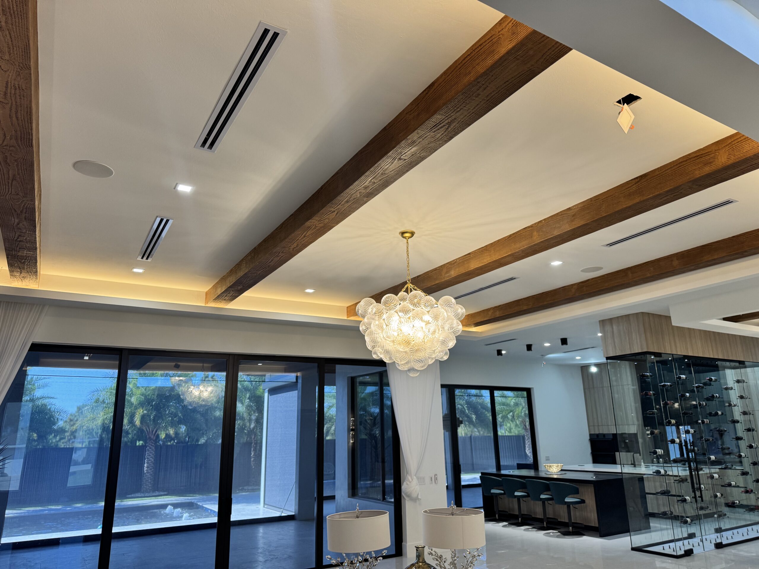 Curved drywall feature completed by Thassos Design